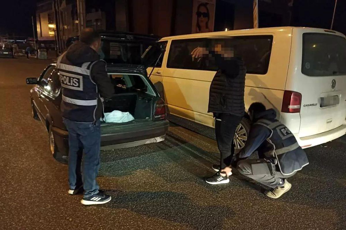 Erzincan\'da 19 araç sürücüsüne 17 bin 784 lira ceza kesildi