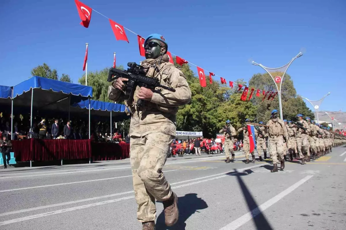 Erzincan\'da Cumhuriyet Bayramı coşkusu yaşandı