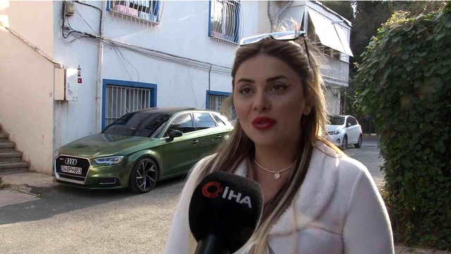Şarkıcı ve sosyal medya fenomenin Gizem Çelebi'nin aracına silahlı saldırı Şarkıcı ve sosyal medya fenomenin Gizem Çelebi'nin aracına silahlı saldırı