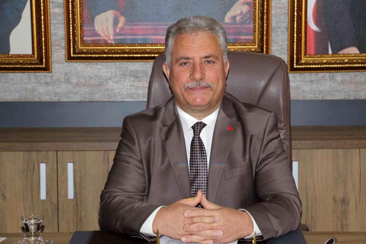 MHP\'li Başkan Demirtürk, Fincancı\'ya verilen ödüle tepki gösterdi