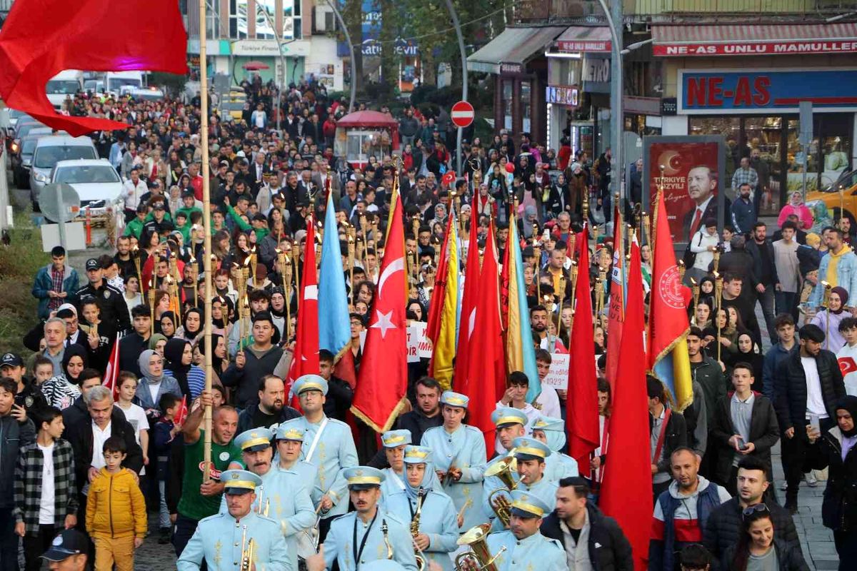 Rize\'de 29 Ekim coşkusu