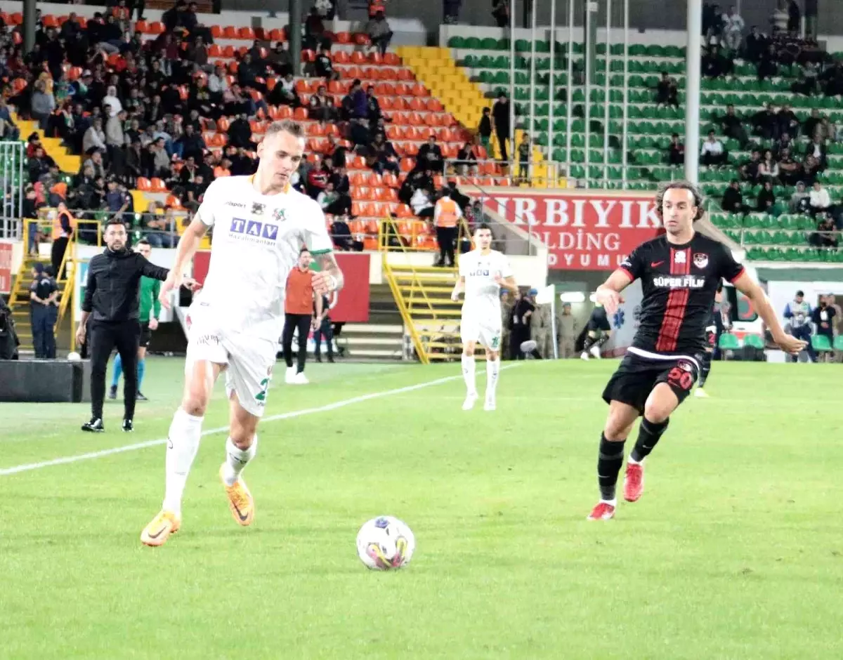 Spor Toto Süper Lig: Corendon Alanyaspor: 2 Gaziantep FK: 0 (Maç sonucu)