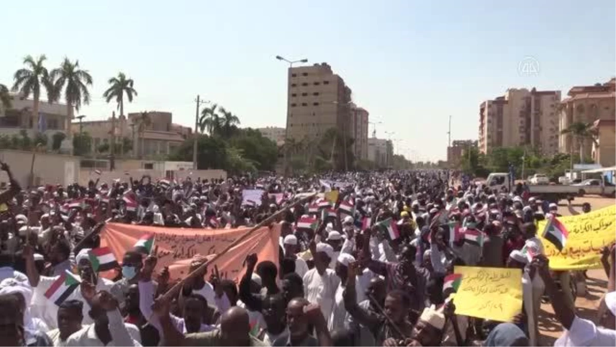 Sudan\'daki BM binası önünde muhtemel "siyasi anlaşma" protesto edildi