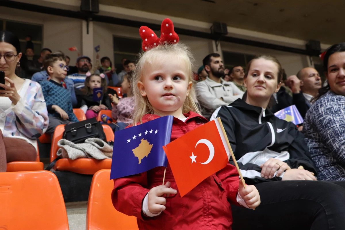 Türk Armoni Yıldızları Orkestrası\'ndan Kosova\'da 29 Ekim konseri