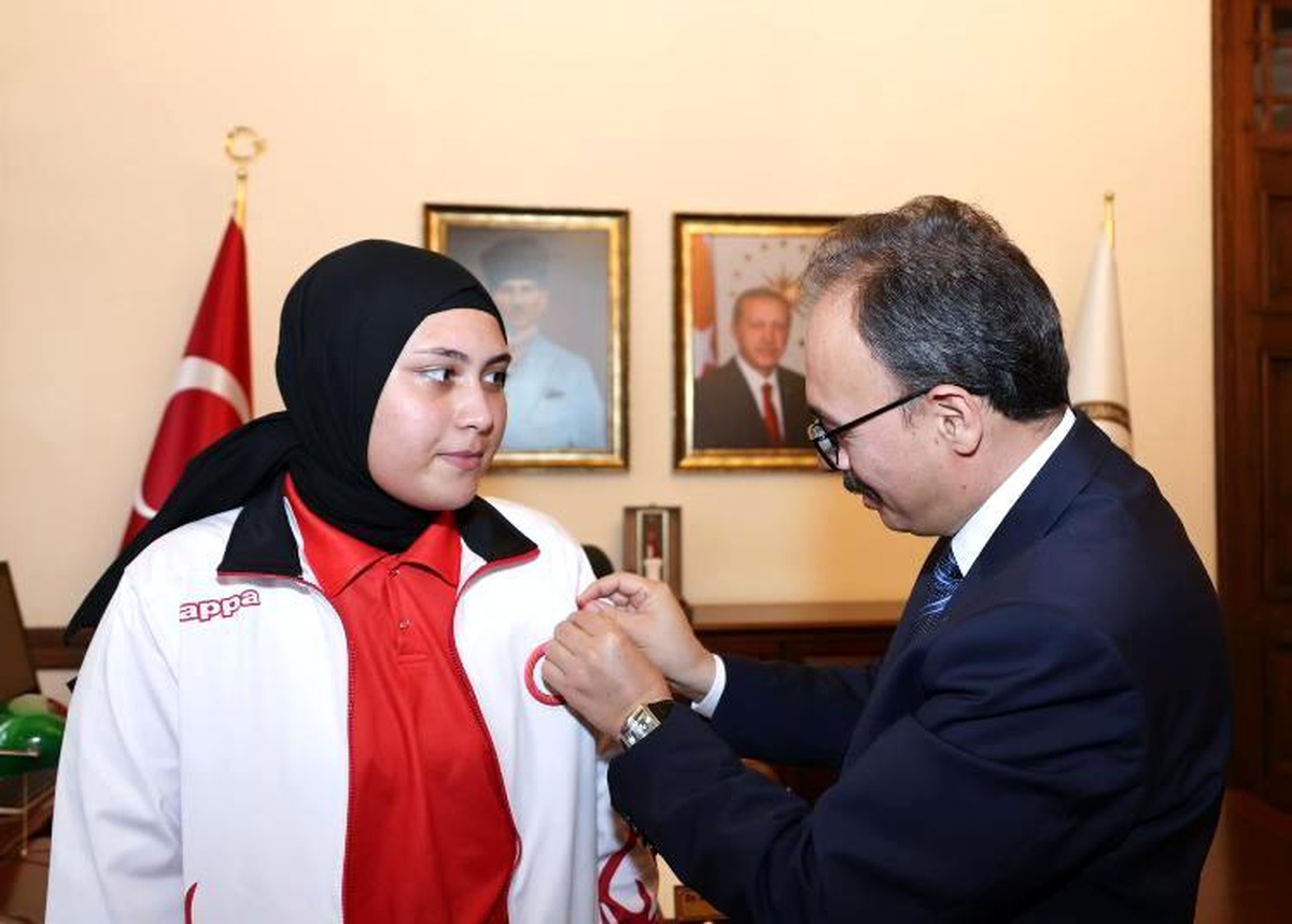 Vali Kızılkaya, Balkan şampiyonunu ağırladı
