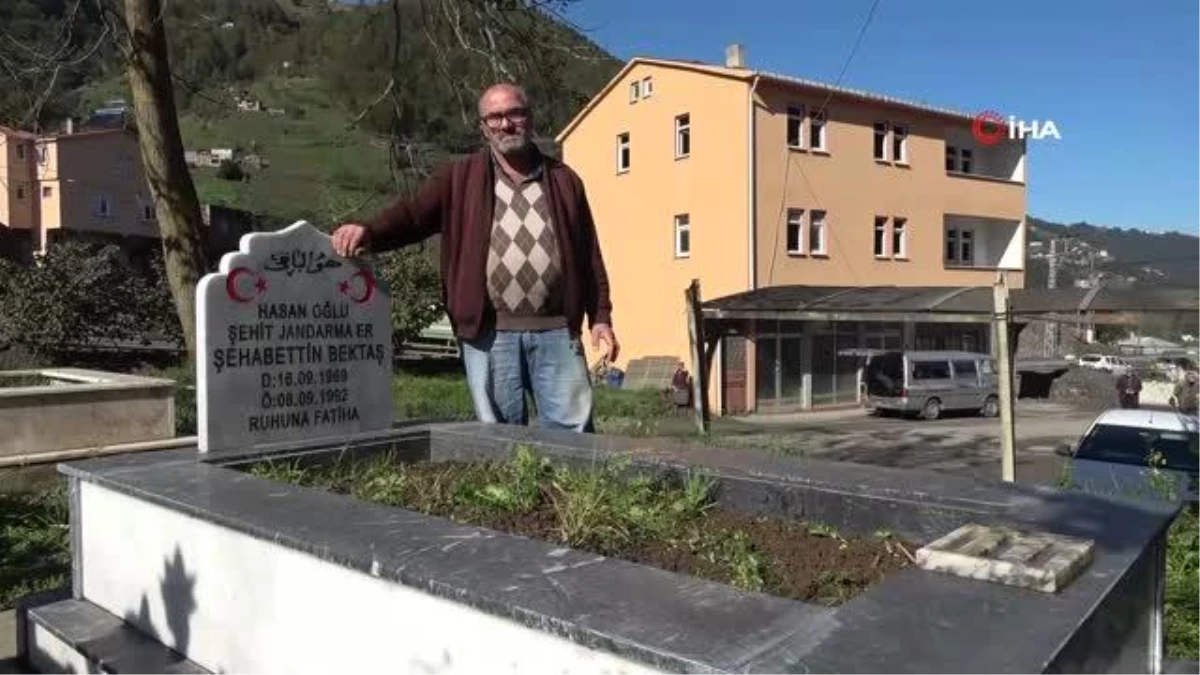 30 yıl önce PKK\'lı teröristler kaçırmıştı... Kardeşleri boş mezarı ile teselli buluyor