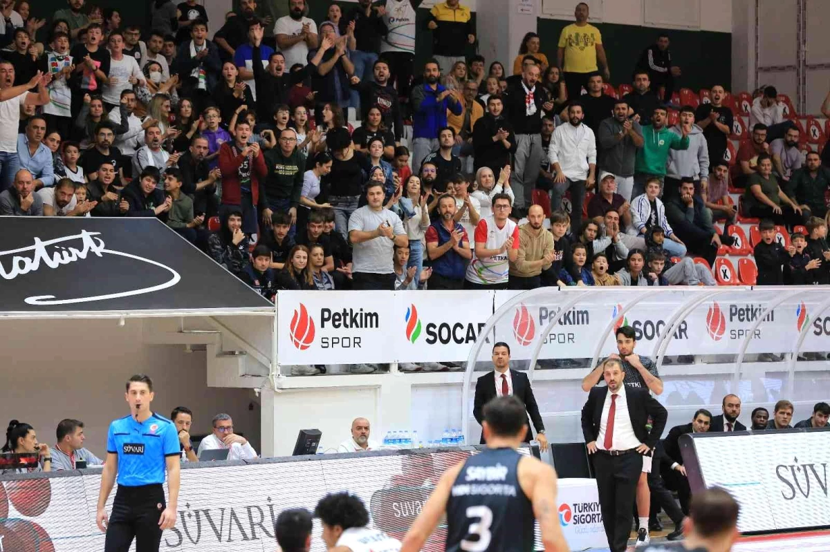 Basketbol Süper Ligi: Aliağa Petkimspor: 80 Frutti Extra Bursaspor: 72