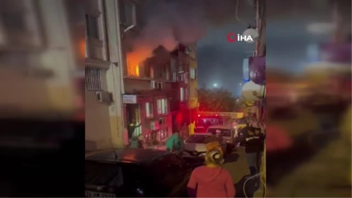 Fatih\'te korkutan otel yangını: 2 kişi dumandan etkilendi