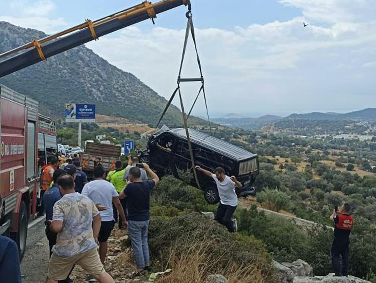 İbrahim Tatlıses\'in de yaralandığı kazada, kovuşturmaya yer yok kararı