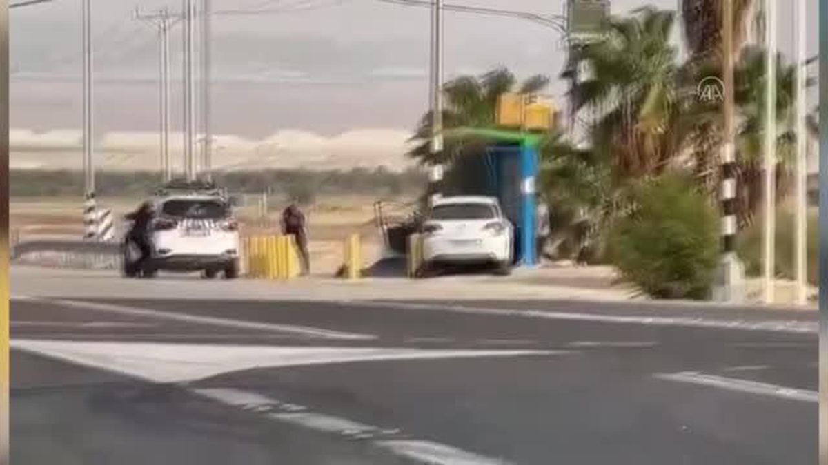 İsrail askerlerini 'araçla ezmeye çalıştığı' iddia edilen Filistinli öldürüldü (3)