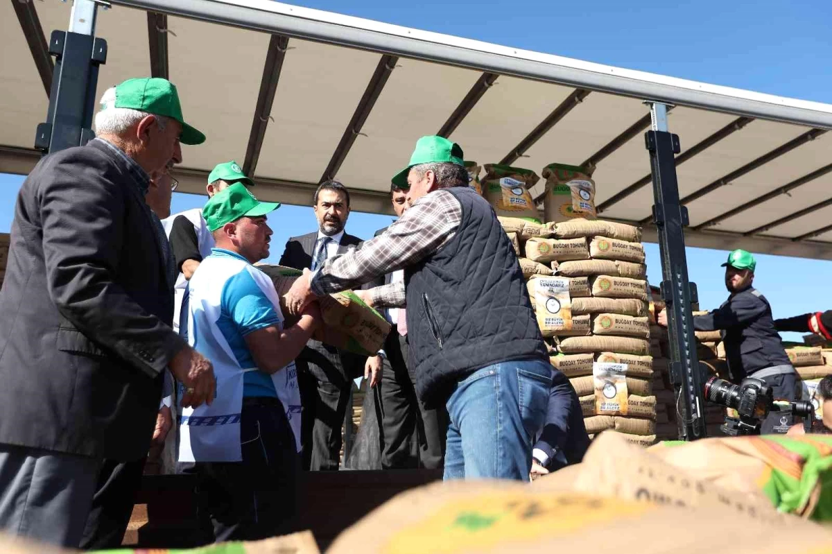 Kahramankazan Belediyesi\'nden 550 çiftçiye buğday ve arpa tohumu desteği