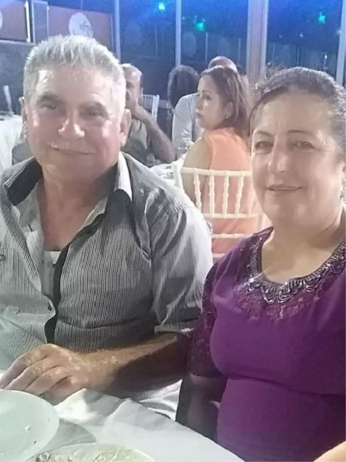 Otomobilin çarptığı tarım aracındaki çift öldü