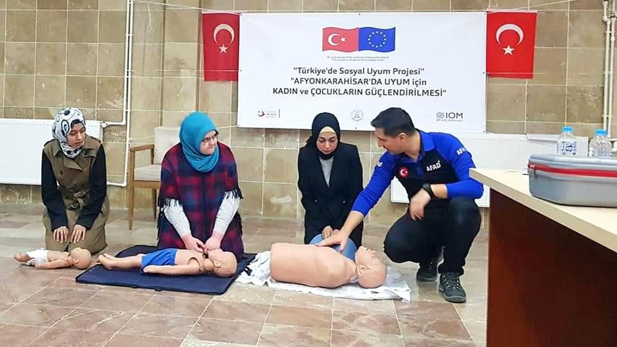 AFAD\'dan SAHRA Derneği üyelerine ilkyardım eğitimi