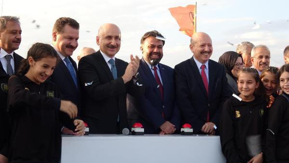 Bakan Karaismailoğlu: 'Türkiye Yüzyılı'nı gücün yüzyılı kılacak adımlarımızdan biri de Togg'dur (3)