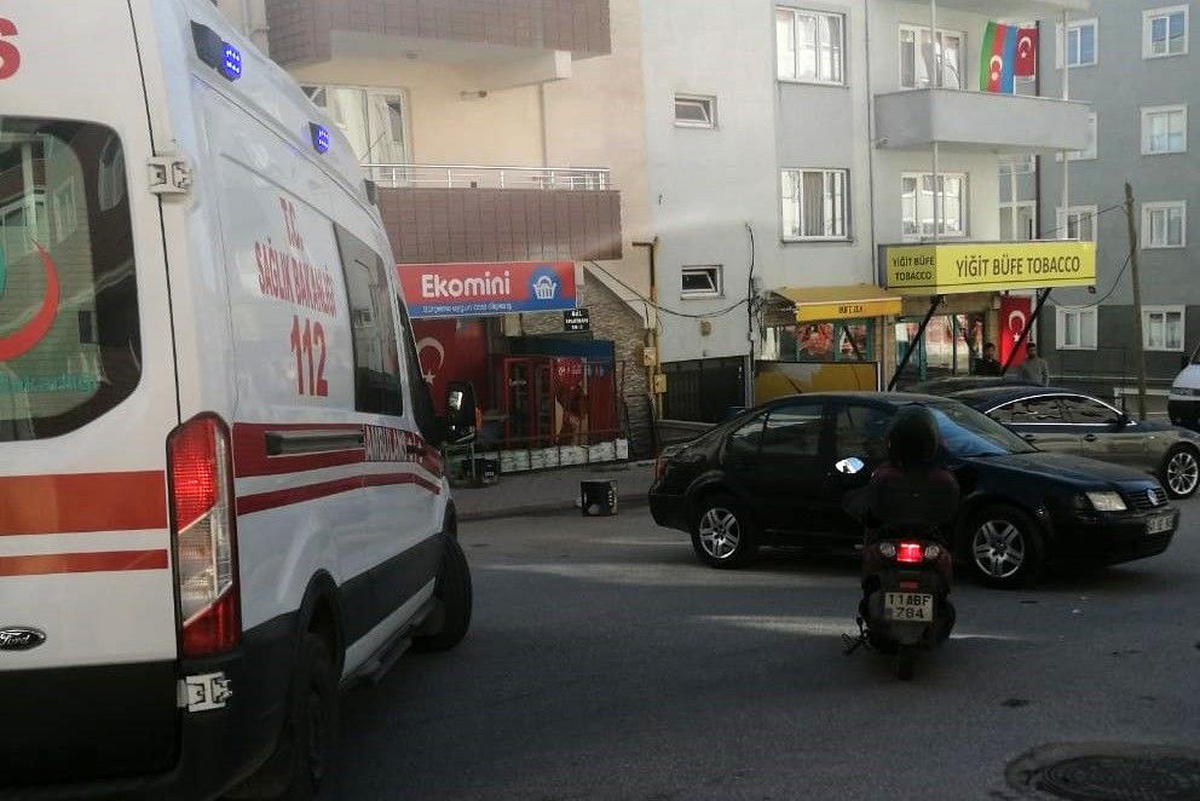 Bilecik\'te otomobil ile motosiklet çarpıştı, 1 yaralı