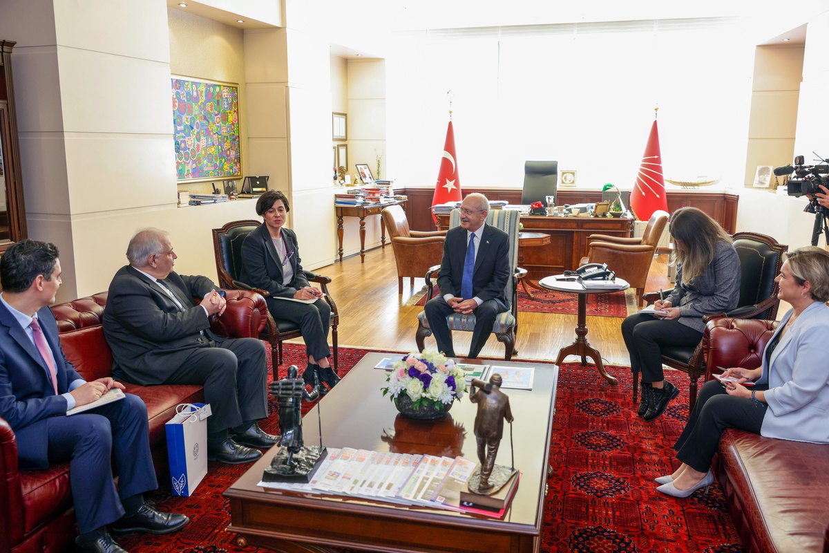 CHP Genel Başkanı Kılıçdaroğlu, Yunanistan\'ın Ankara Büyükelçisi Lazaris\'i kabul etti