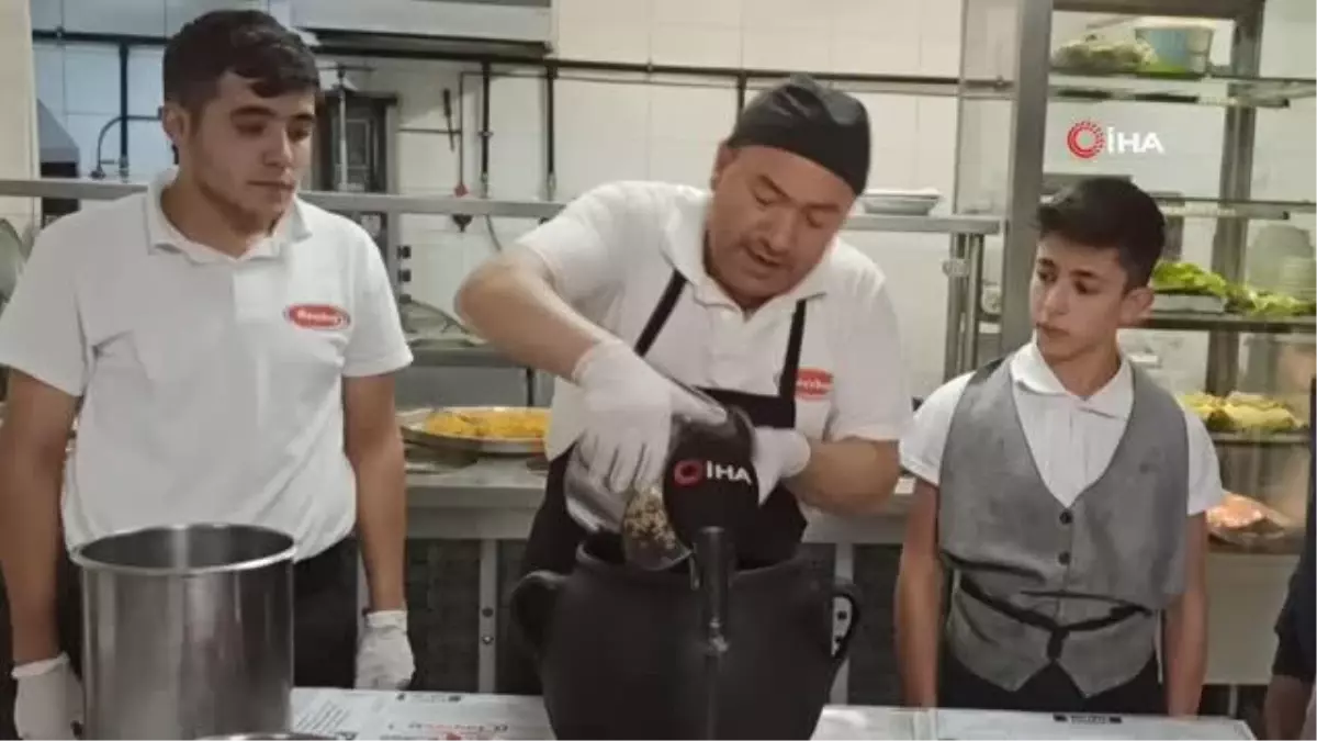 Çömlekte pişirilen 'Tescilli Şuhut Keşkeği' lezzeti ile damak çatlatıyor