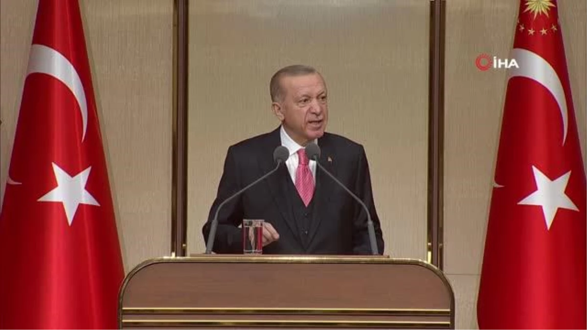 Cumhurbaşkanı Erdoğan: "Zararlı alışkanlıkların pençesinde kıvranan; içki, kumar, fuhuş, uyuşturucu girdabında sürüklenen gençlerimizin acısı da...