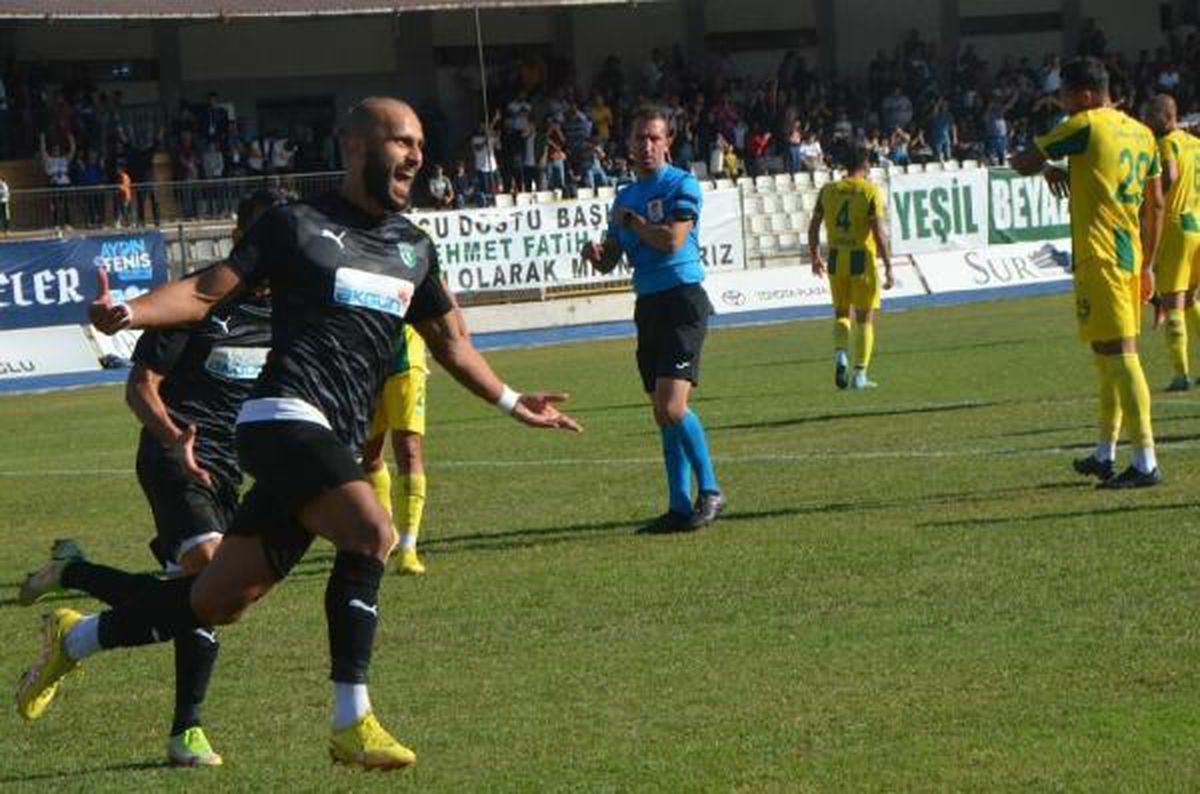 Efeler 09 zirveye yürüyor