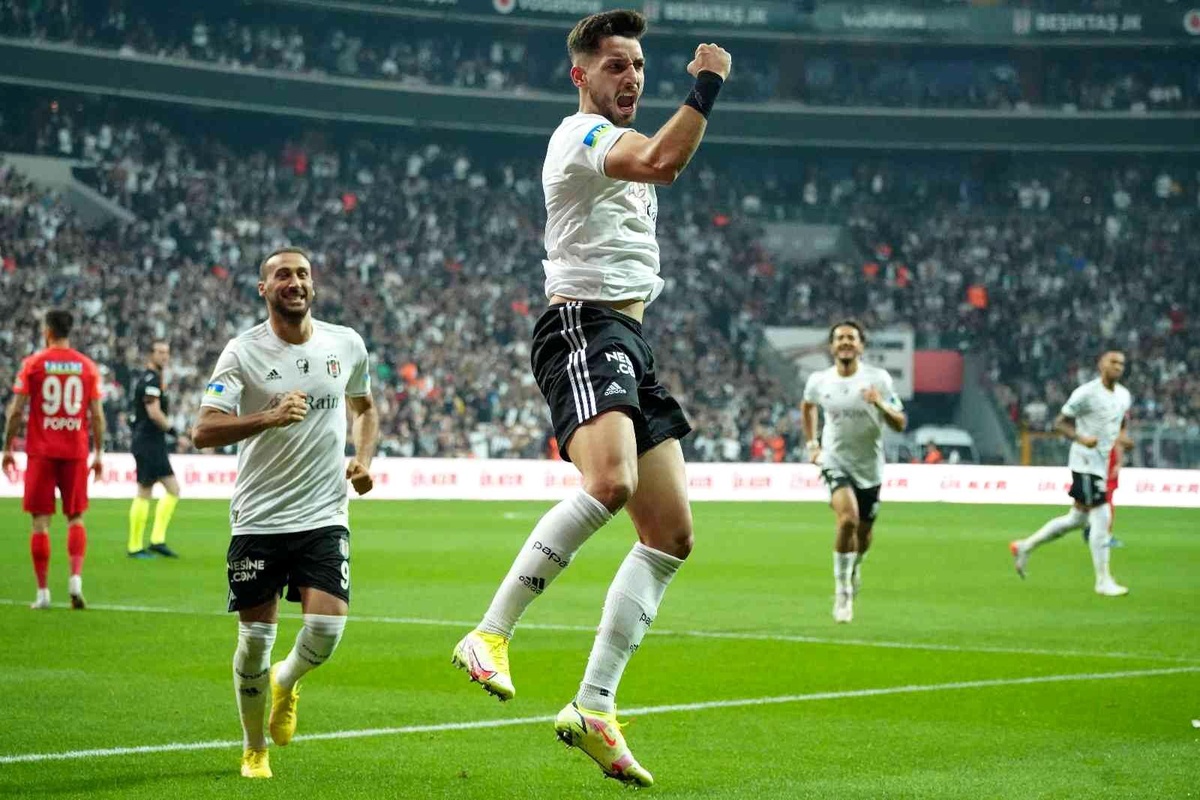 Kartal\'da yüzler gülüyor