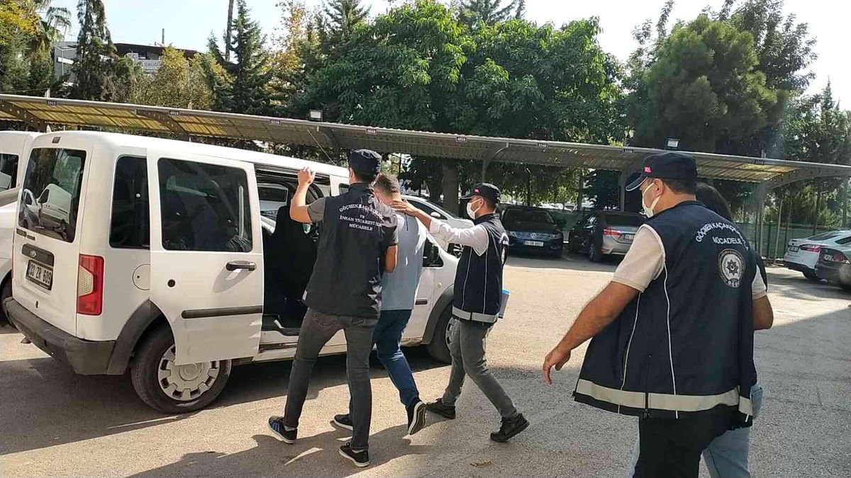 Mersin\'de göçmen kaçakçılığı operasyonu