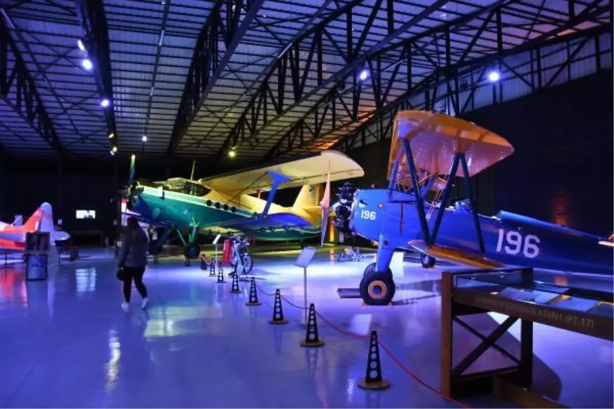 TARİHE TANIKLIK EDEN UÇAKLAR, ESKİŞEHİR\'DEKİ MÜZEDE SERGİLENİYOR