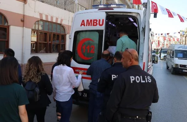 Gözü dönmüş kadın, Denizli Büyükşehir Belediyesi'nde çalışan üniversite arkadaşına asitle saldırdı