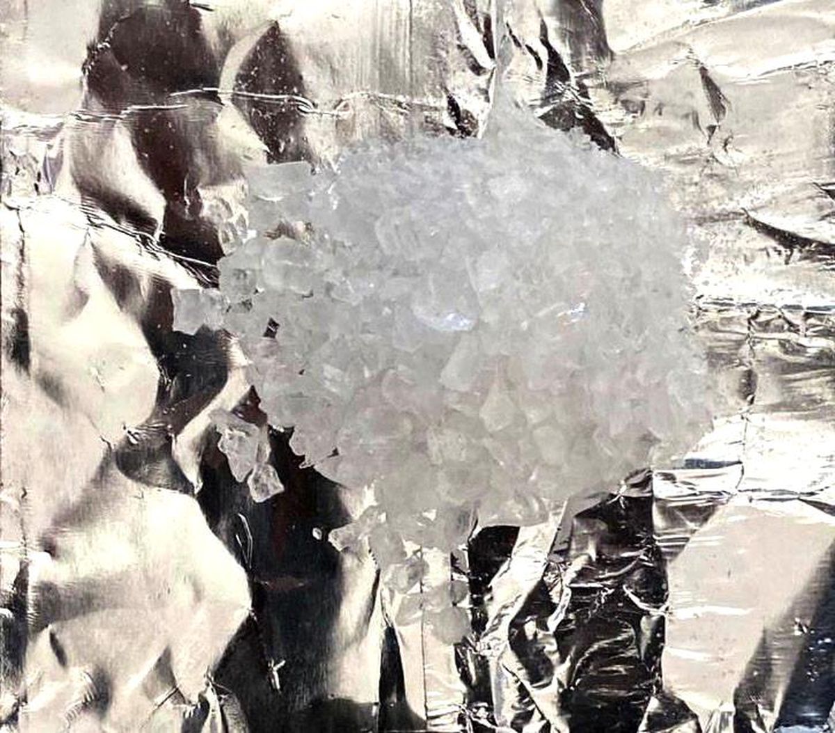 Yolcunun üzerinde uyuşturucu kullanma aparatı ele geçirildi