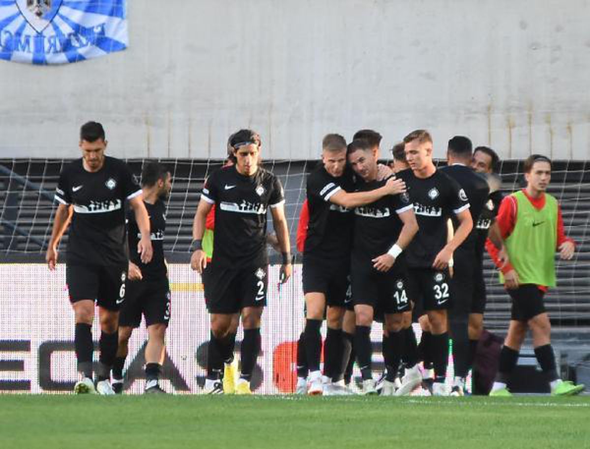 Altay 5 hafta İzmir\'de