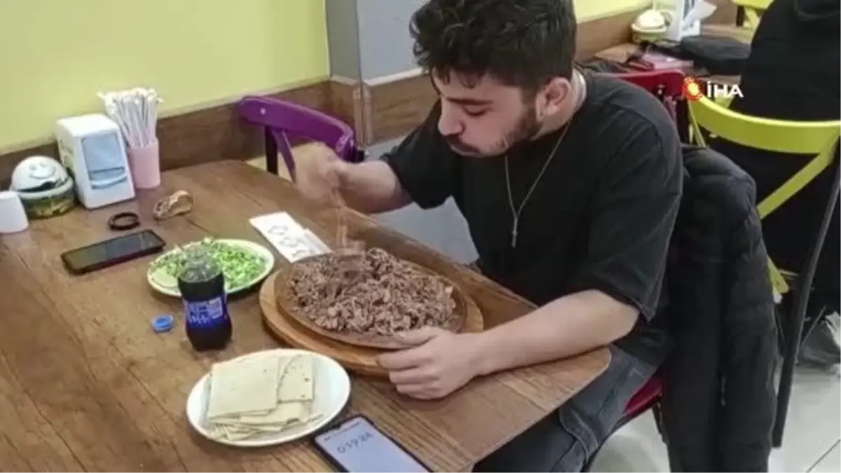 Altın ödüllü döner yeme yarışmasının kazananı yok