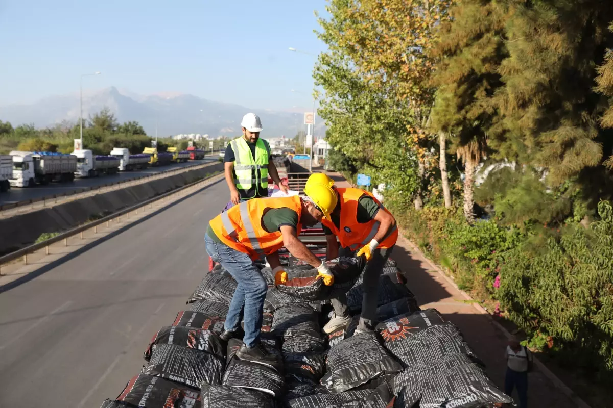 Antalya\'da kalite yönetmeliğine uymayan 295 ton kömür il dışına çıkarıldı