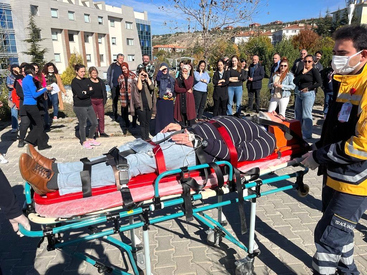 Eskişehir İl Ambulans Servisi\'nde deprem tatbikatı düzenlendi