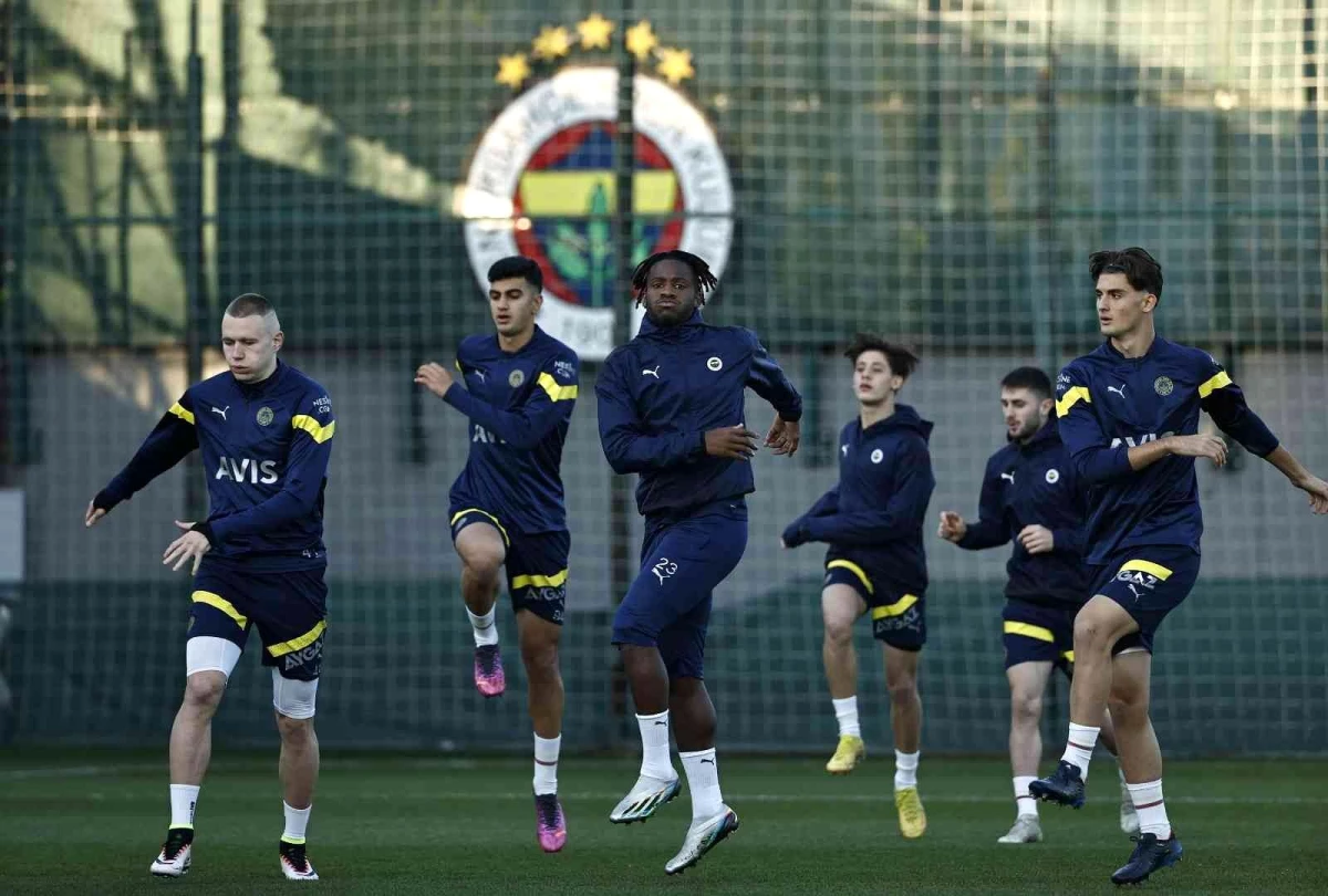 Fenerbahçe, Dinamo Kiev maçının hazırlıklarına başladı