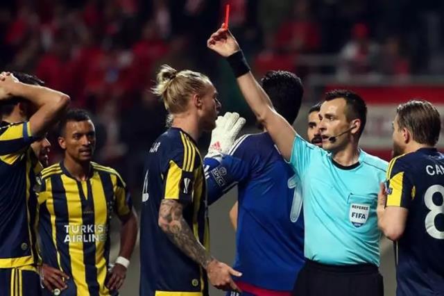 Fenerbahçe maçına atanan Ivan Bebek'i atayan UEFA'dan geri adım