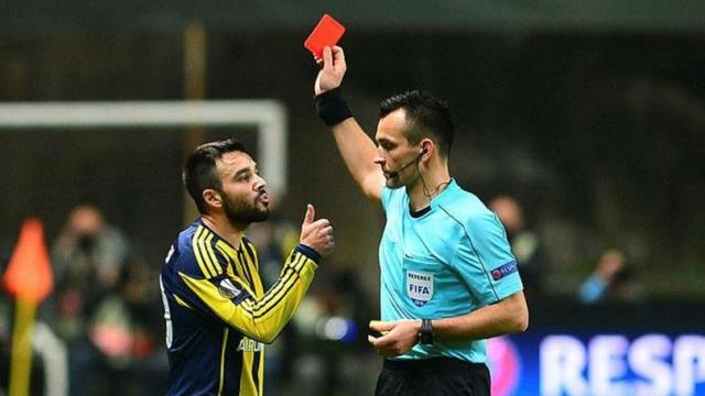Fenerbahçe maçına atanan Ivan Bebek'i atayan UEFA'dan geri adım