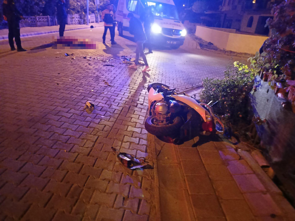 Fethiye\'de kamyonetle çarpışan motosikletin sürücüsü öldü
