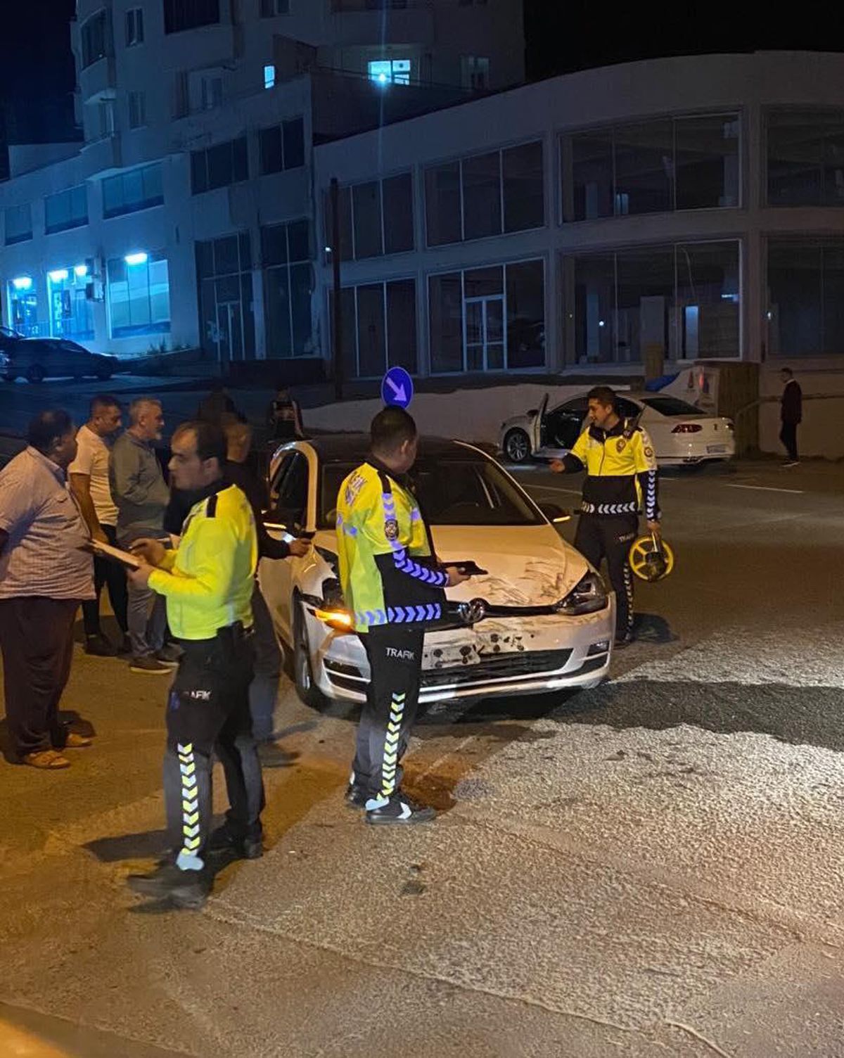 Kahramanmaraş\'taki 3 aracın karıştığı trafik kazasında 2 kişi yaralandı