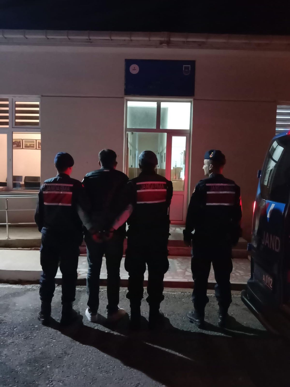 Kırklareli\'nde cinayet zanlısı ormanda saklandığı çukurda yakalandı