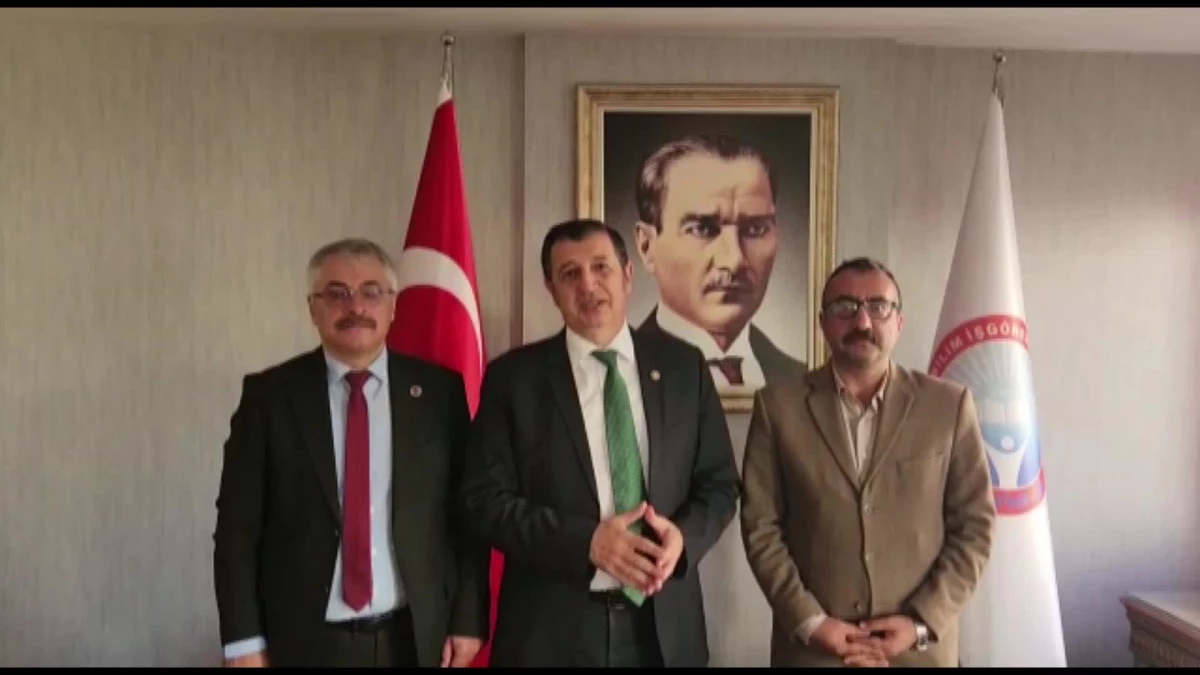 Okan Gaytancıoğlu: "Bir Tane Başöğretmenimiz Var. O da Ülkemizin Kurucusu Gazi Mustafa Kemal Atatürk"