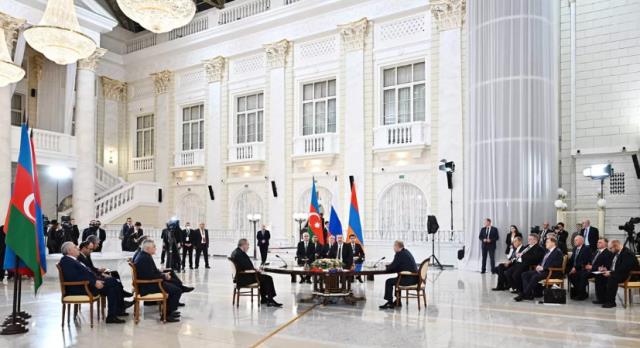 Putin'den Cumhurbaşkanı Erdoğan için övgü dolu sözler: O sözünün eri bir lider Putin'den Cumhurbaşkanı Erdoğan için övgü dolu sözler: O sözünün eri bir lider
