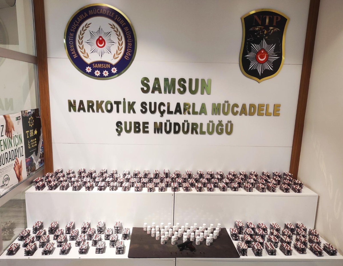Samsun\'da uyuşturucu operasyonunda 3 şüpheli tutuklandı