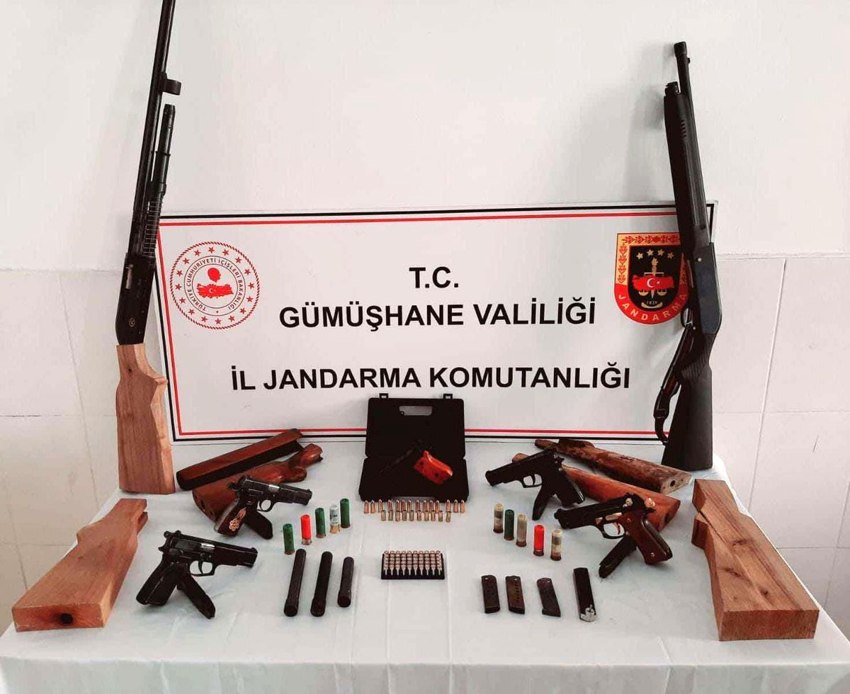 Torul\'da kaçak silah operasyonu
