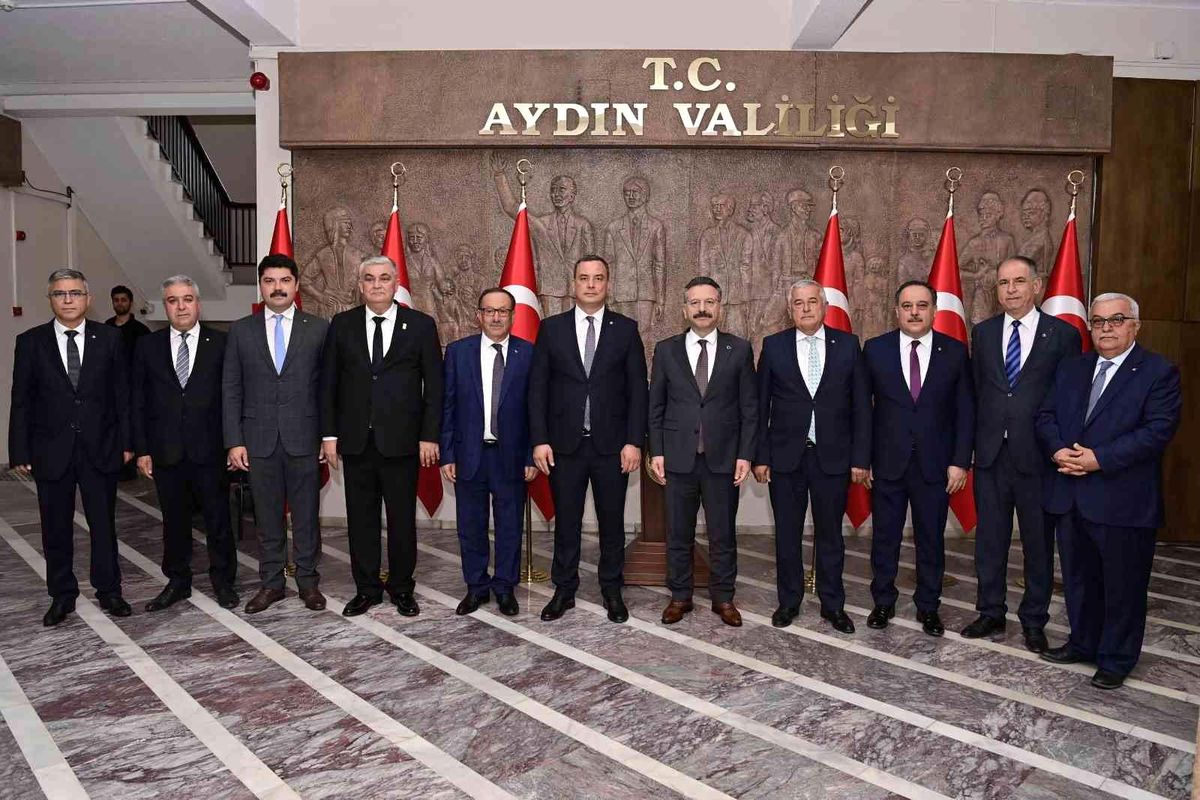 Vali Aksoy, Ticaret Borsası yönetimini ağırladı