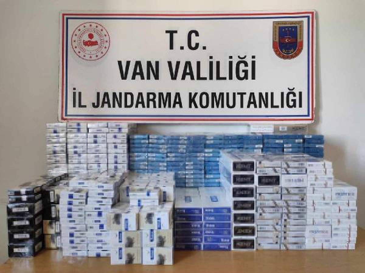 Van\'da gümrük kaçağı sigara ele geçirildi