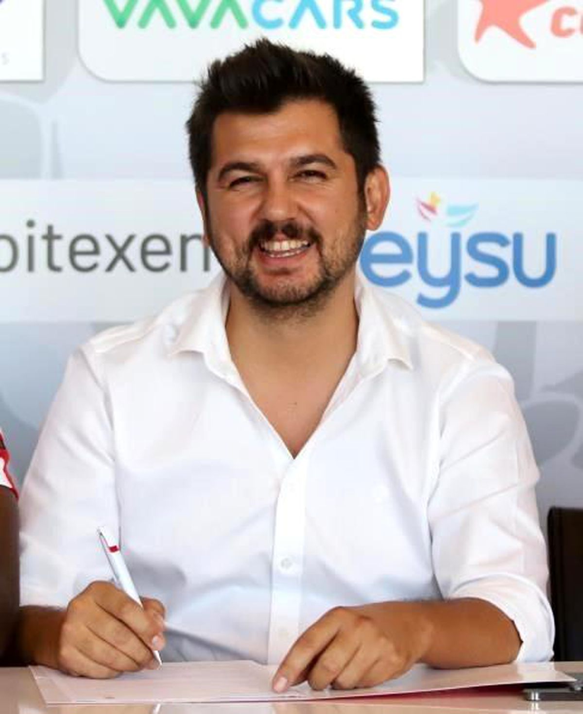 Adnan Başkan: "Yukarıyı yakalayabilecek ve orta sıralarda yer bulmak bu dönem için uygun hedef gibi duruyor"