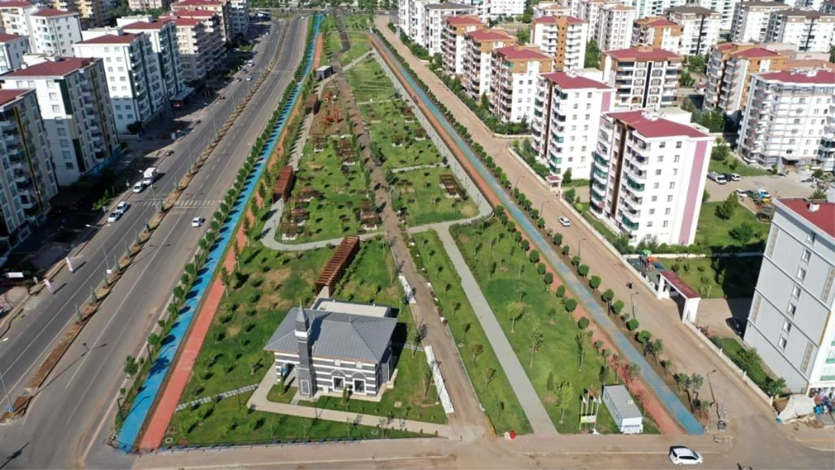 Bağlar Belediyesi ilçeye 11 park kazandırdı
