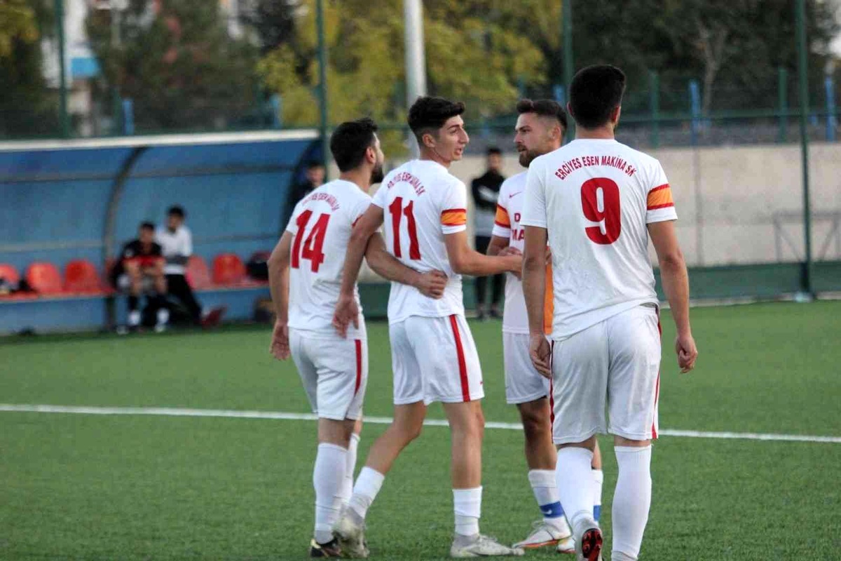 Erciyes Esen Makina\'da yüzler gülüyor