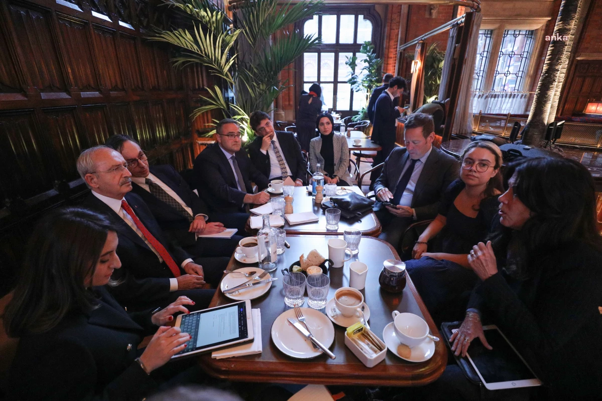 Kılıçdaroğlu, Londra\'da "Yeni Teknolojiler ile Yeşil Dönüşümü" Hedefleyen Yatırımcı Ağları ile Buluşuyor.