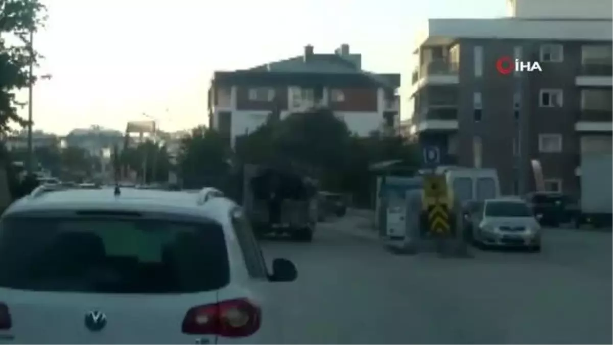 Lise öğrencilerinin tehlikeli yolculuğu kamerada