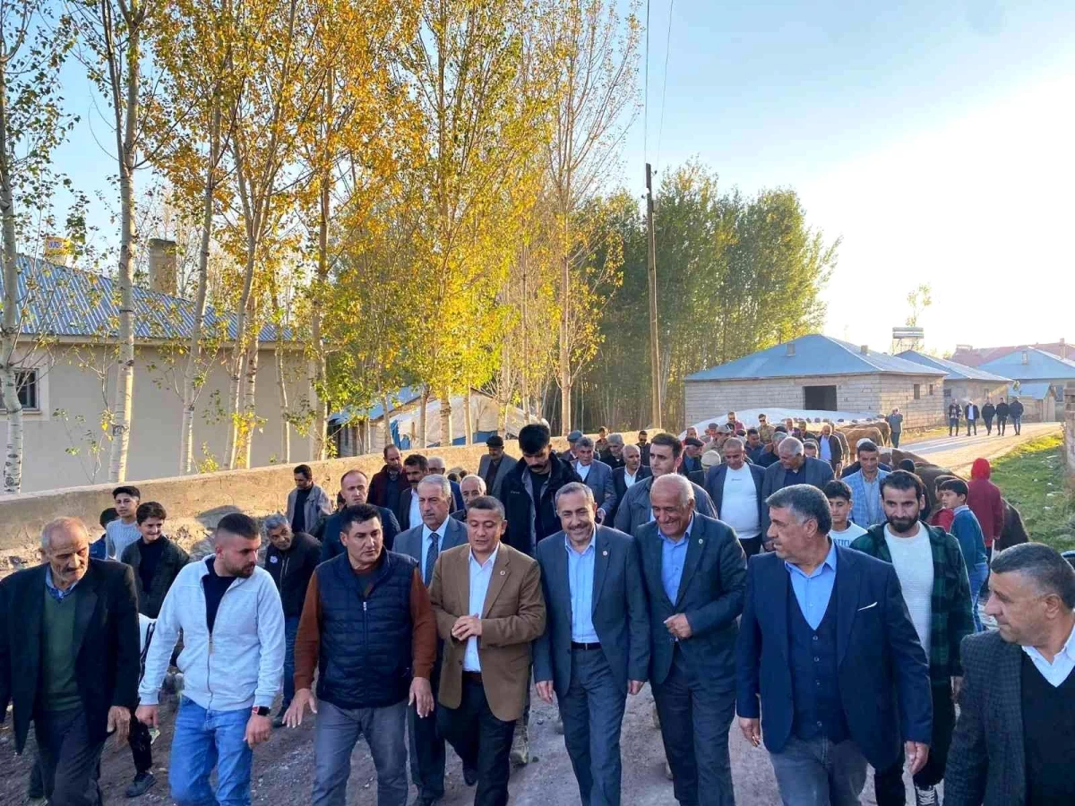 Erciş\'te "mahalle buluşmaları" etkinliği devam ediyor